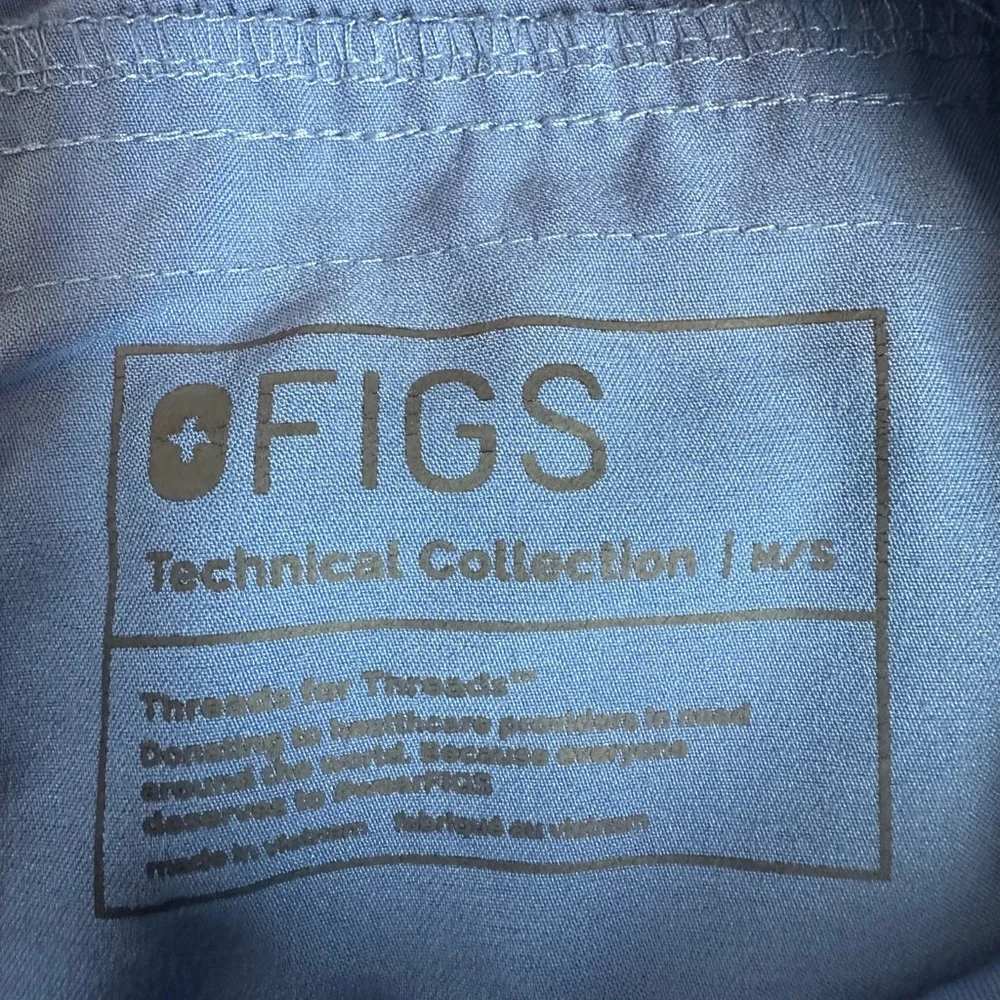 Figs Men’s Axim Cargo Scrub Pants Ceil Blue (Size M/S)